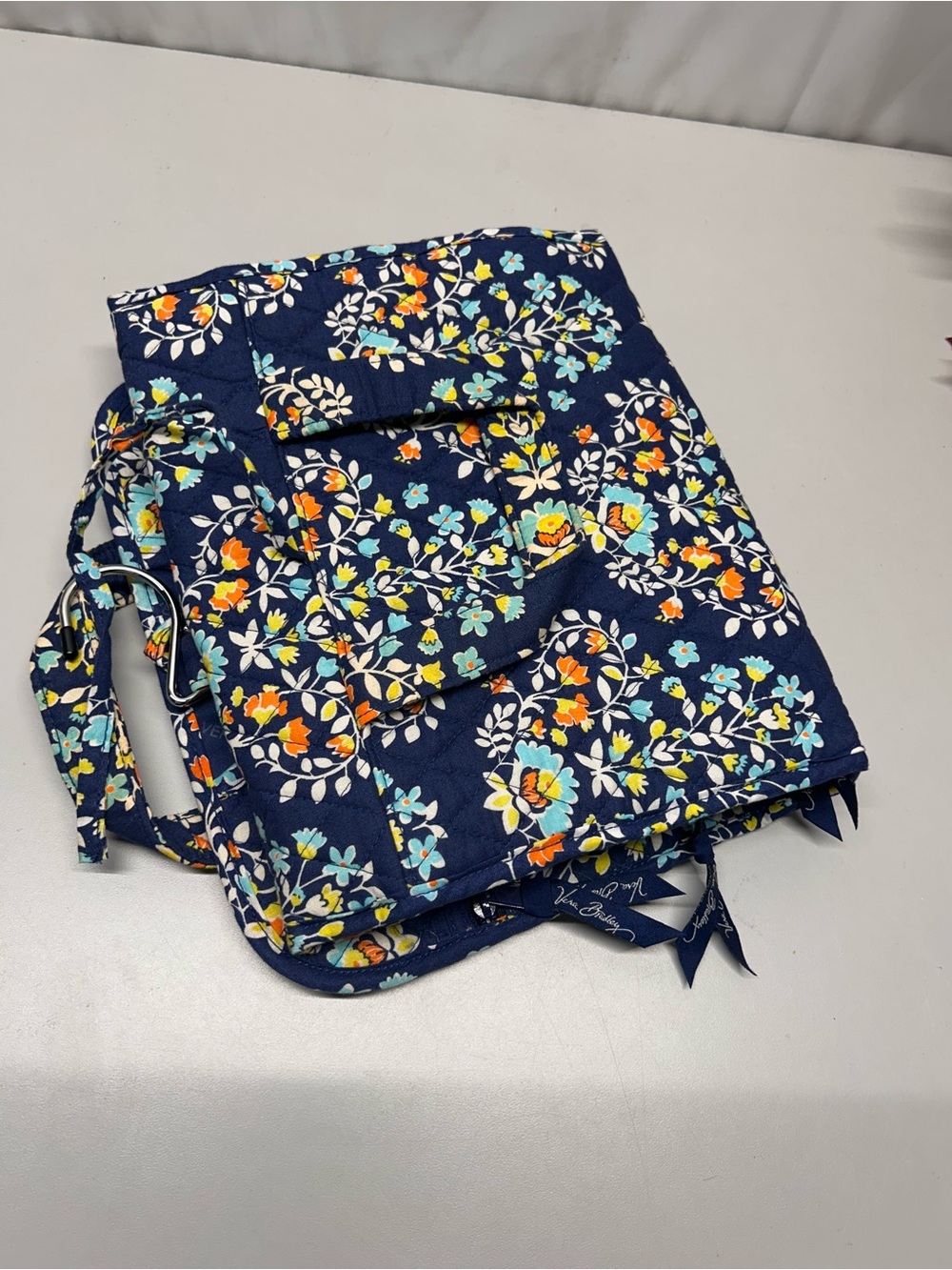 Vera Bradley Navy Floral Quilted makeup organizer